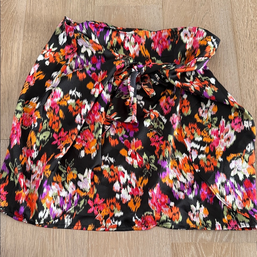Vici Black Floral Mini Skirt